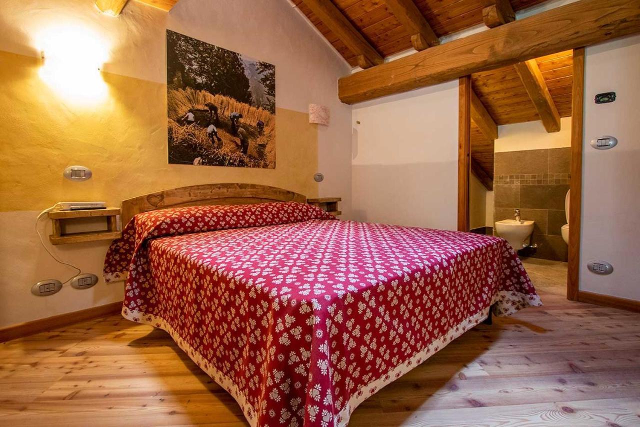 L'Or D'Echallogne - Chambre D'Hotes Arnad Esterno foto