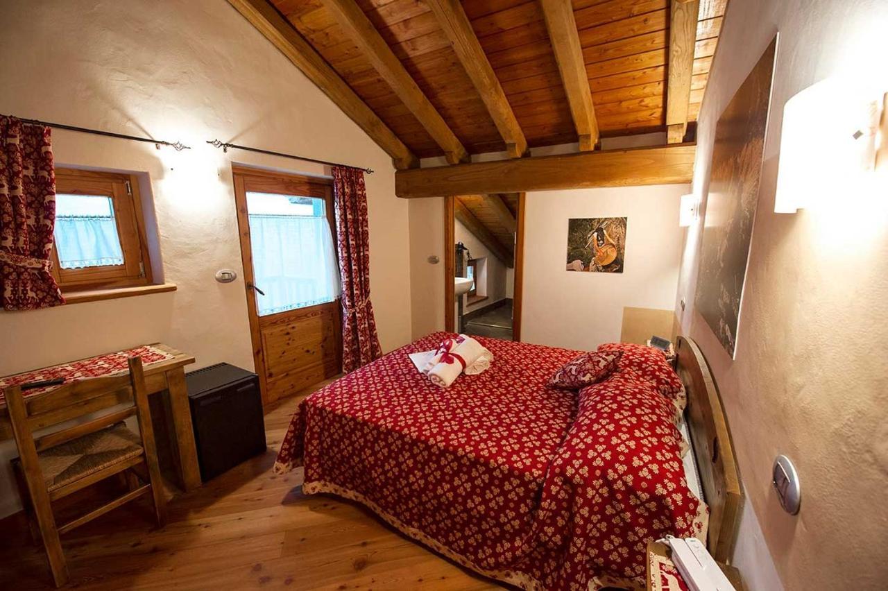 L'Or D'Echallogne - Chambre D'Hotes Arnad Esterno foto