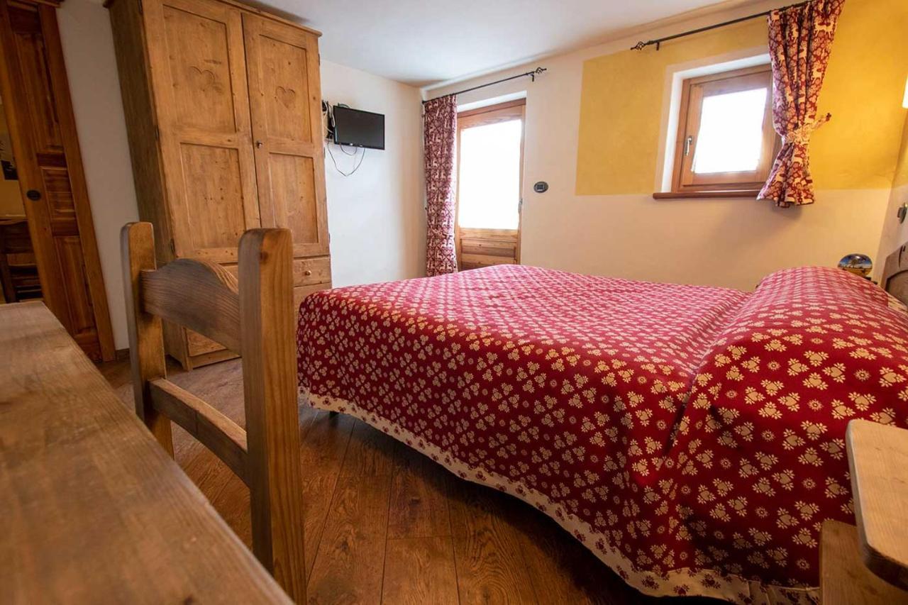 L'Or D'Echallogne - Chambre D'Hotes Arnad Esterno foto